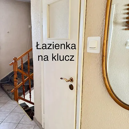 Δωμάτια σε οικογενειακή κατοικία Goscinne Mariola